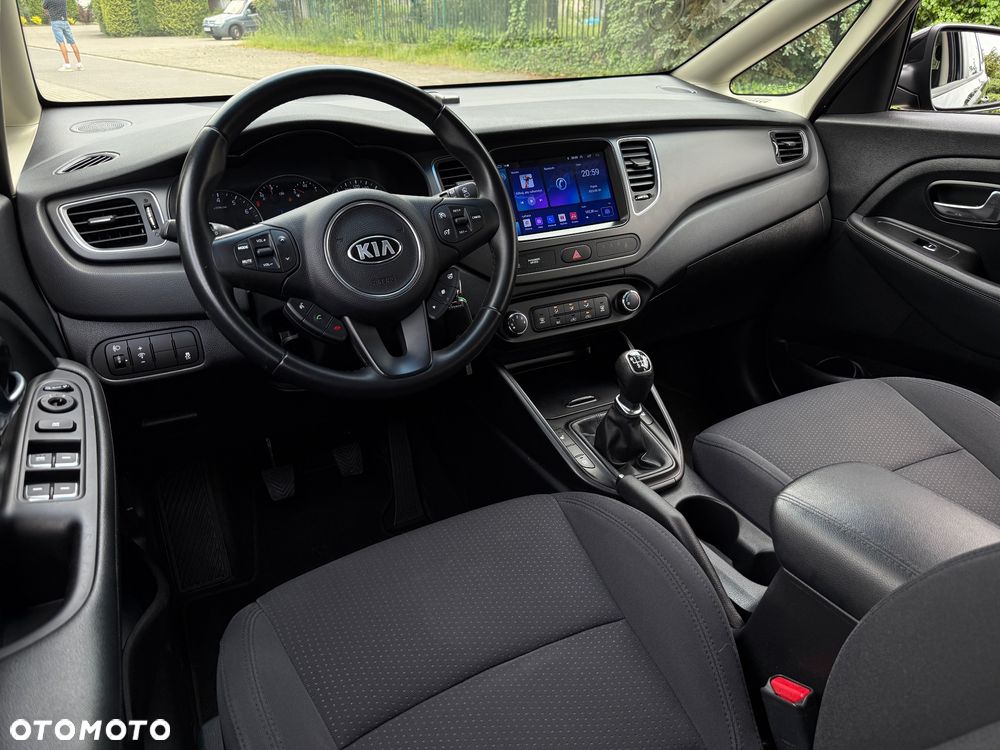 Kia Carens 1.6 GDI Dream Team Edition - 6