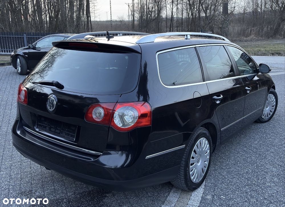 Volkswagen Passat 2.0 TDI DPF DSG Comfortline - 4