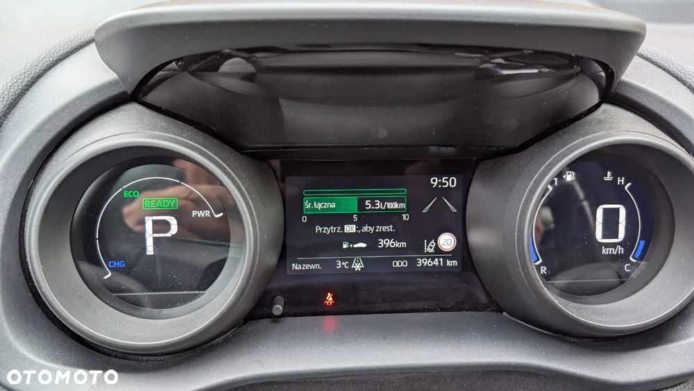 Toyota Yaris Hybrid 1.5 Style - 8