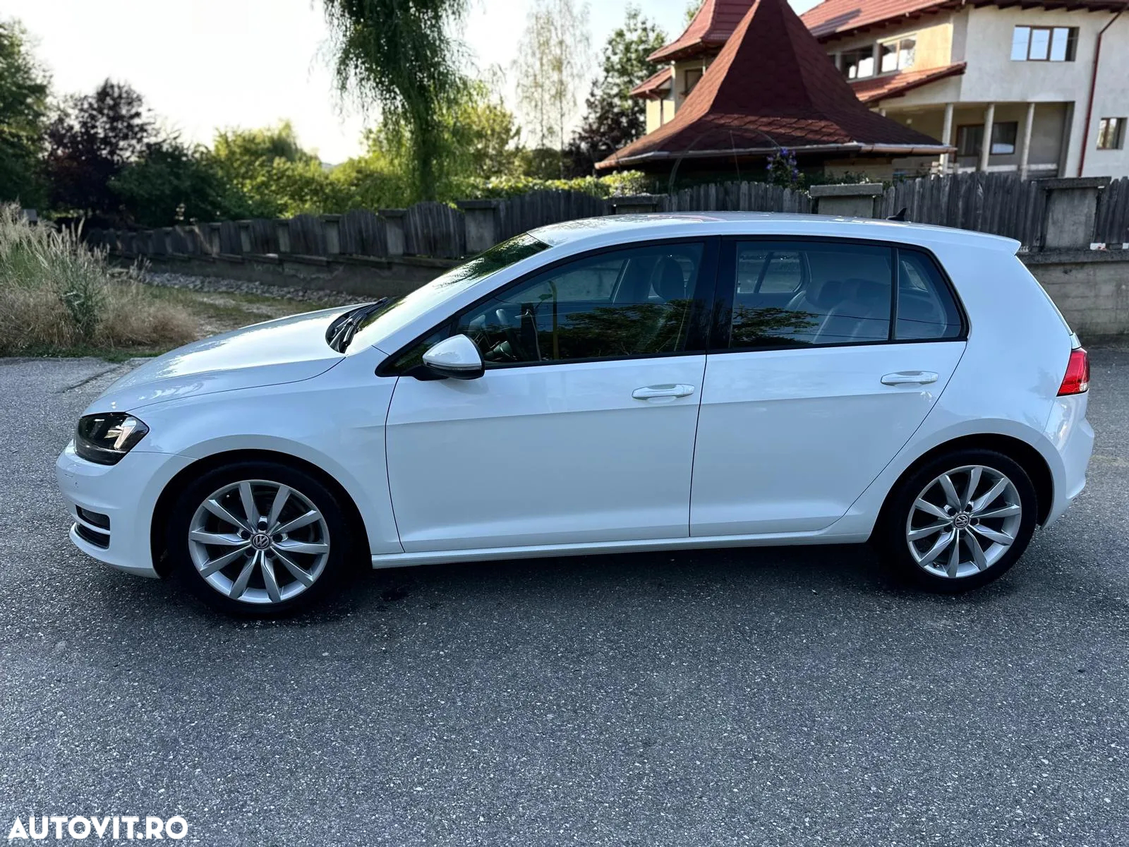 Volkswagen Golf 2.0 TDI (BlueMotion Technology) Highline - 5