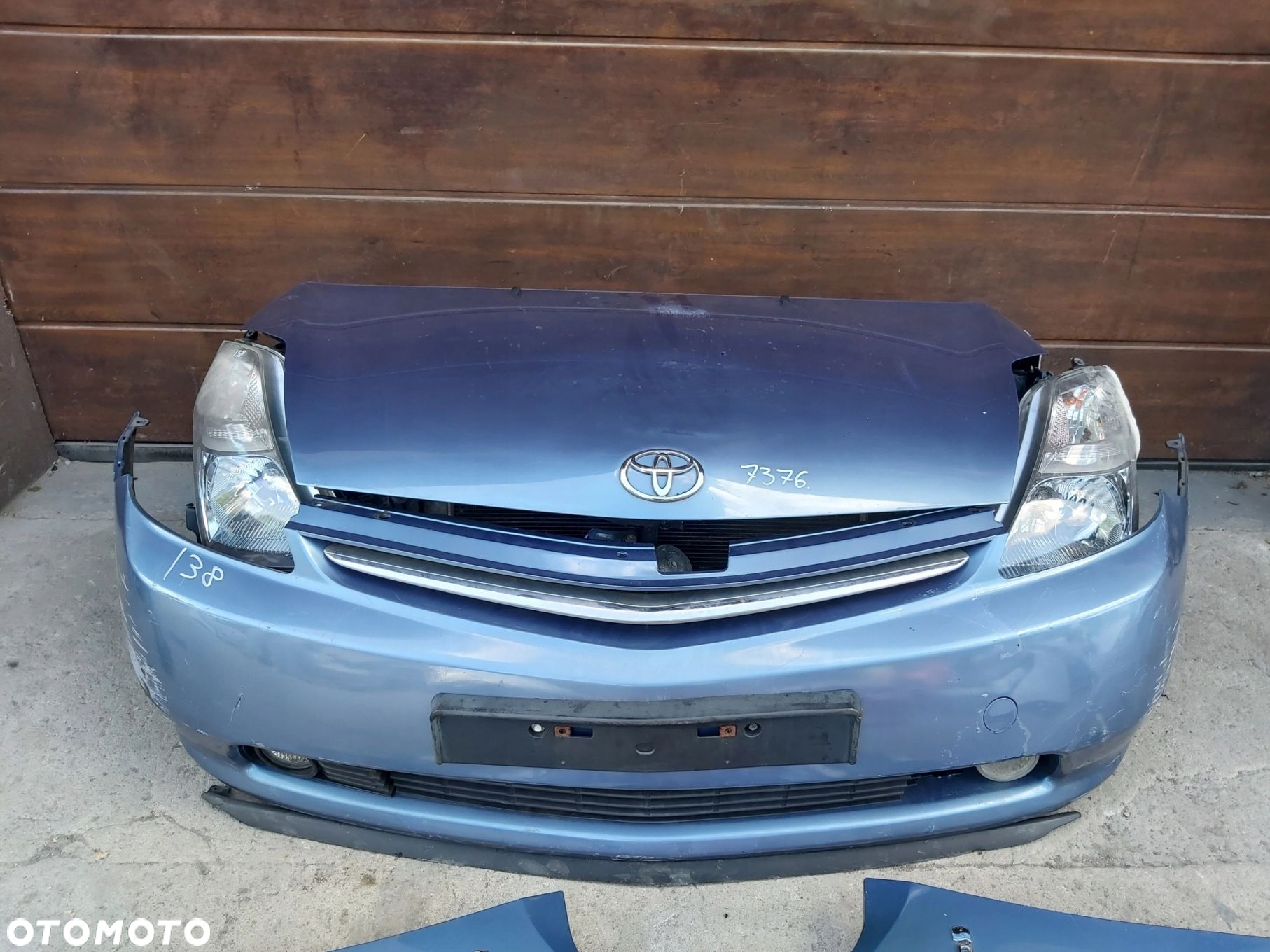 Toyota Prius II pas przedni maska zderzak przód - 3
