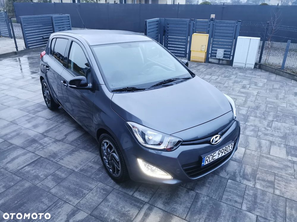 Hyundai i20 1.4 Automatik Comfort - 1
