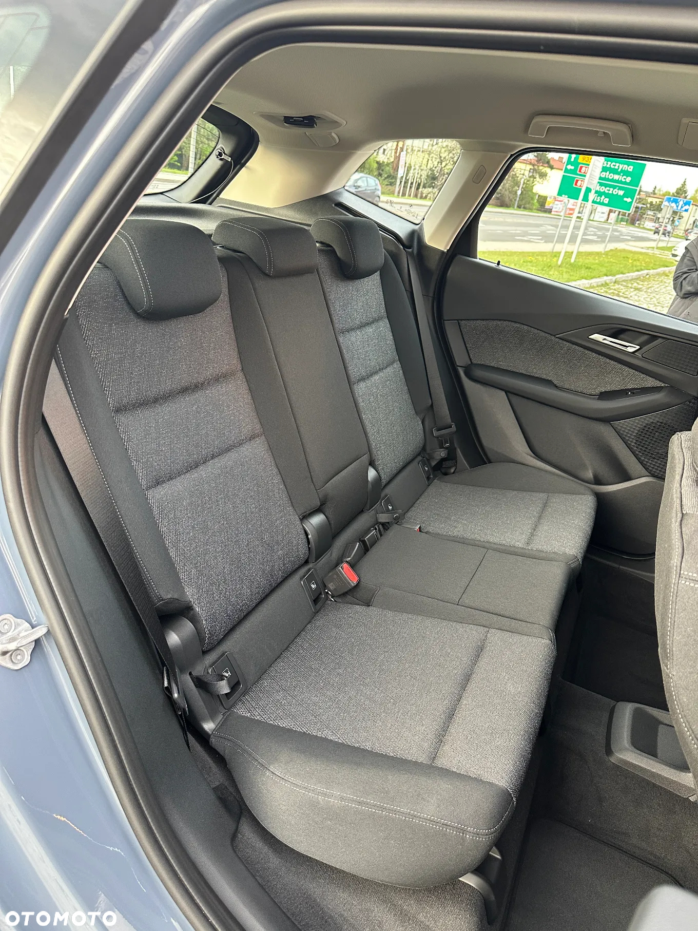 BMW Seria 2 220i Active Tourer - 27