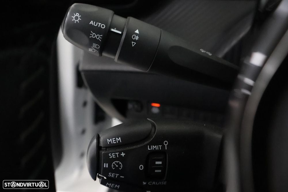 Peugeot 208 1.2 PureTech Active Pack - 15