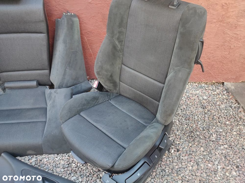 BMW E46 COUPE / M3 ORYGINALNY KOMPLET FOTELI PRZÓD SPORTSIZE / SPORTY + KANAPA TYŁ + BOCZKI EUROPA W WERSJI M-PAKIET ALCANTARA / MATERIAŁOWE ALCANTARA W BARDZO DOBRYM STANIE O NR. 52 10 8 226 419 / 52 20 7 895 608 / 52 20 7 156 167 / 52 10 7 039 640 OEM - 10