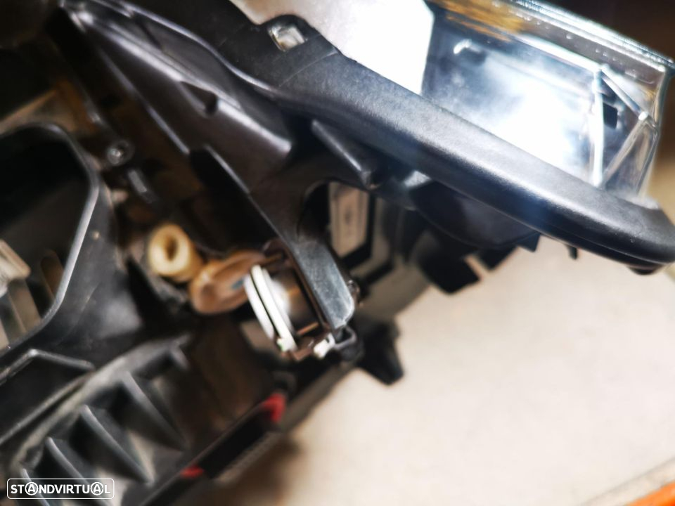 BMW X1 F48 FAROL DIREITO - FF265 - 14