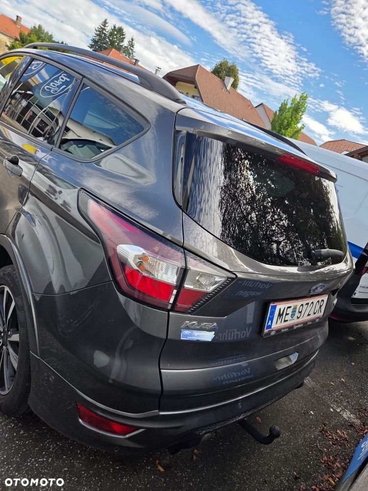 Ford Kuga 1.5 EcoBoost 2x4 Titanium - 4