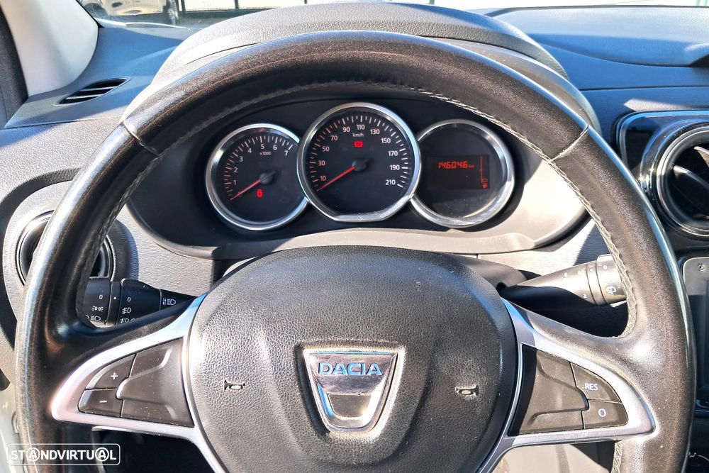 Dacia Lodgy 1.5 dCi Stepway 7L - 6