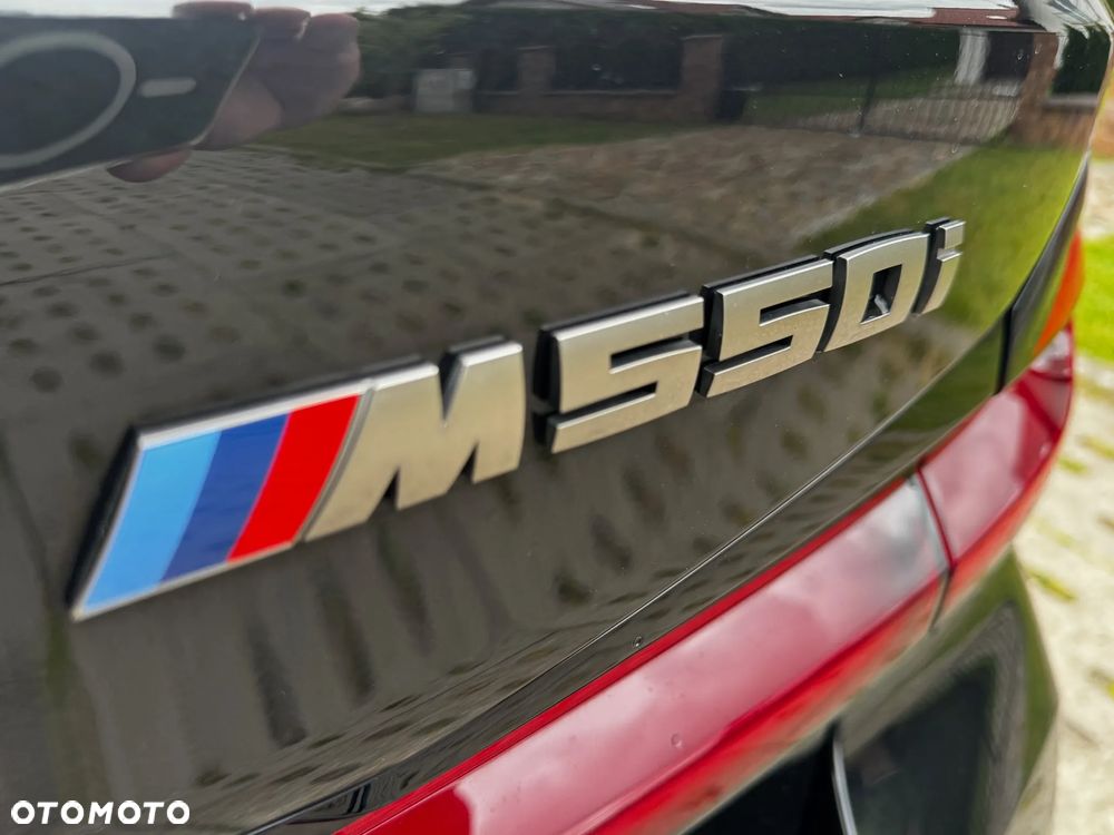 BMW Seria 5 M550i xDrive sport - 8