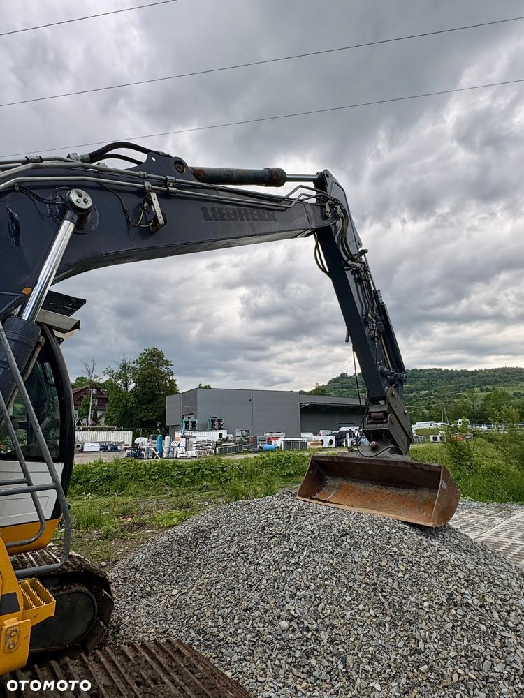 Liebherr 922 LC - 8