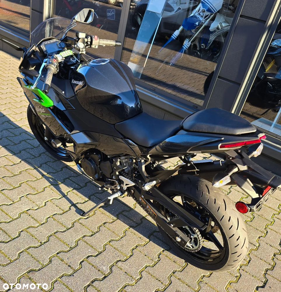 Kawasaki Ninja - 9