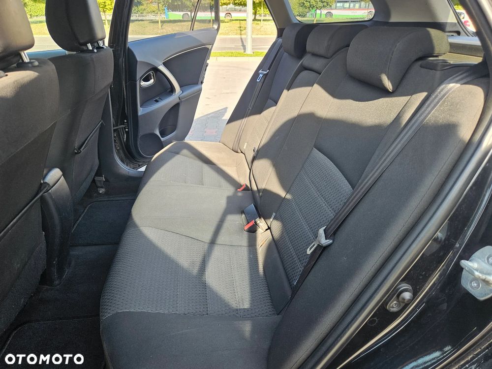 Toyota Avensis 2.0 D-4D Sol - 10