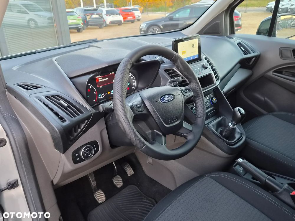 Ford Transit Connect - 27
