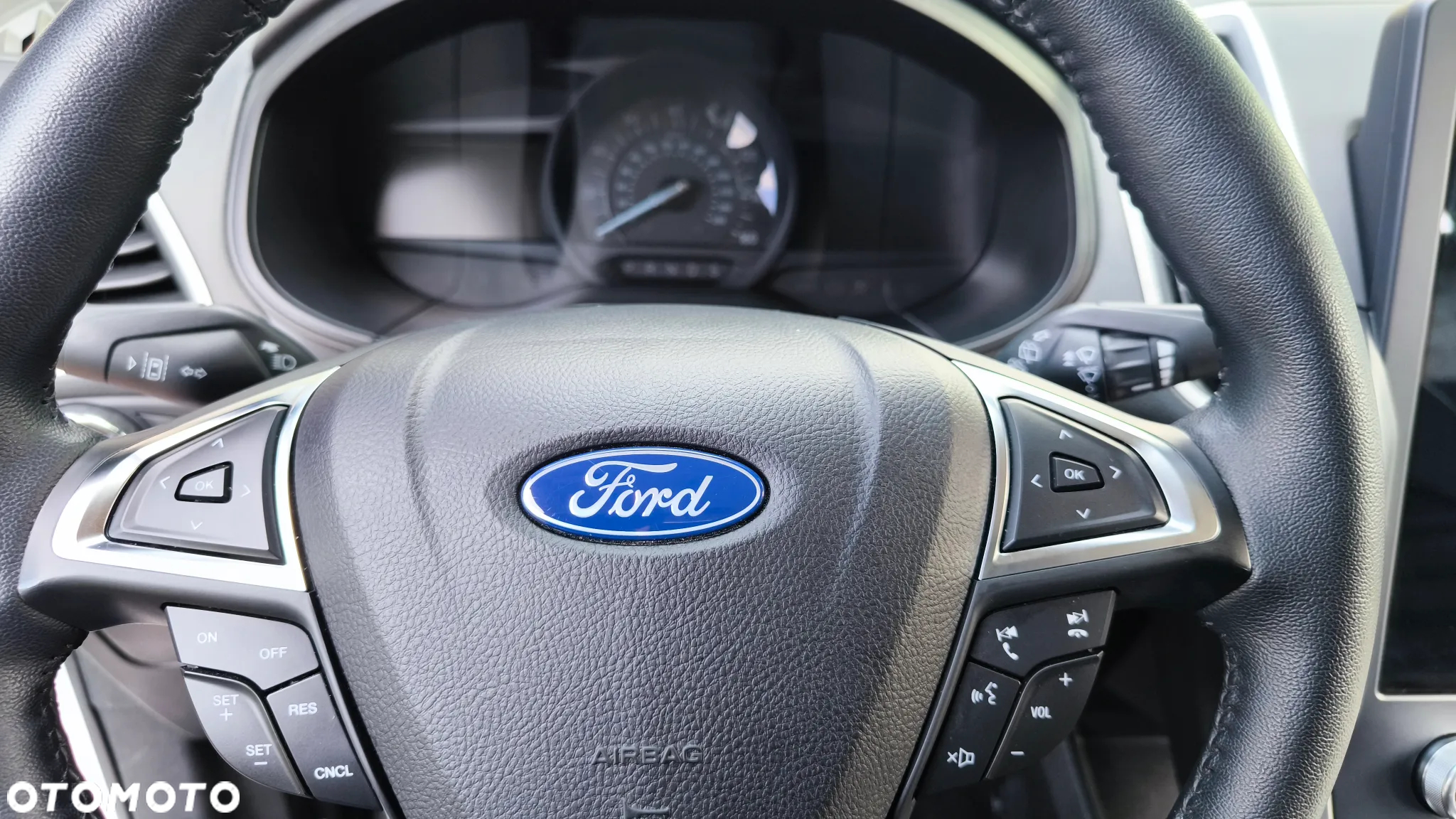 Ford Edge - 13
