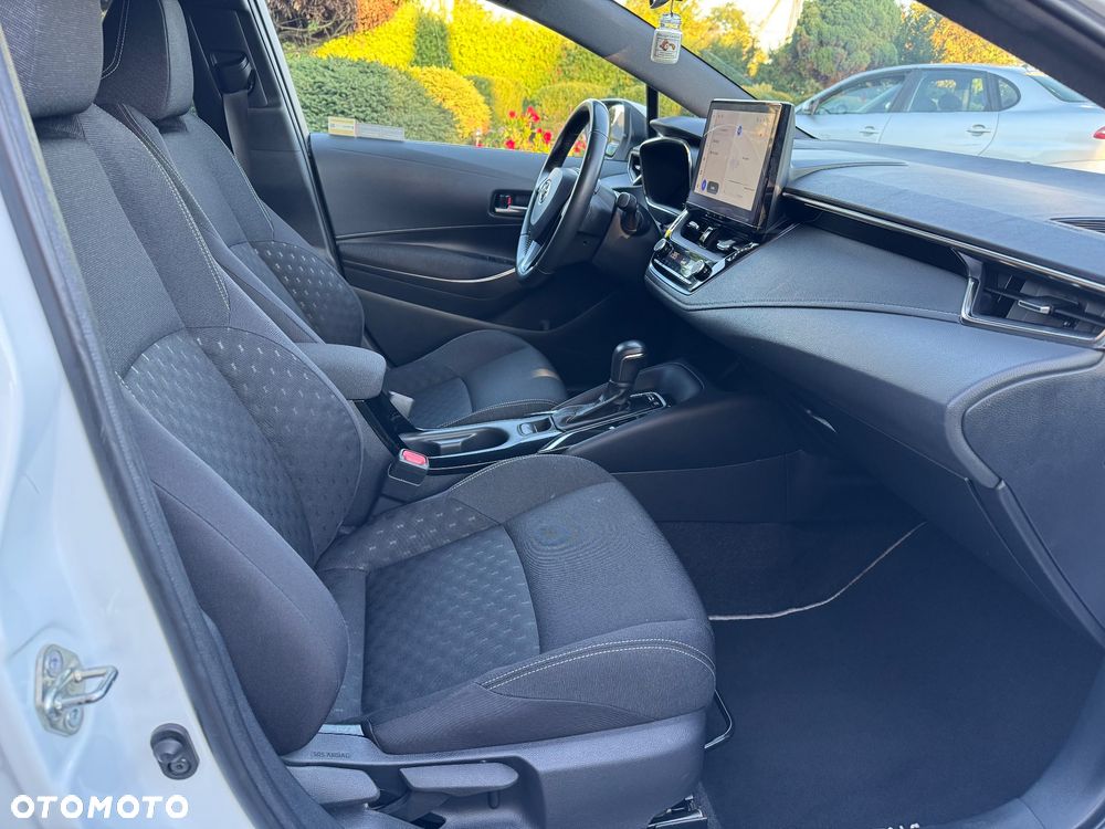 Toyota Corolla 1.8 Hybrid Comfort - 16