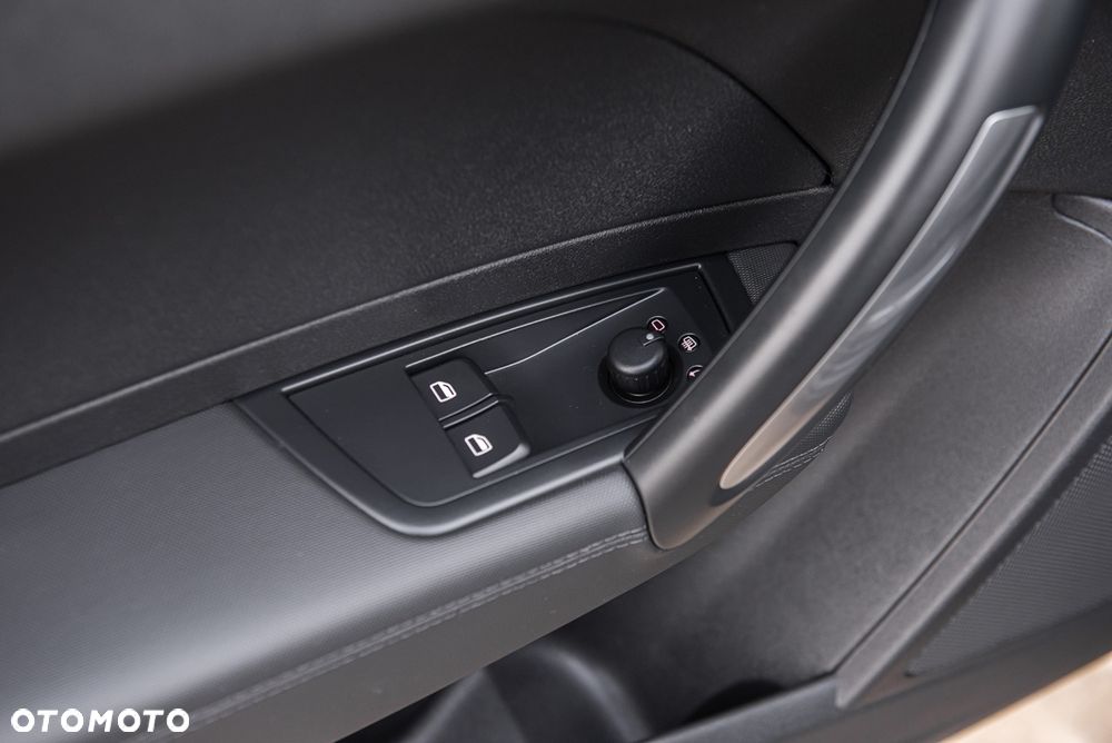 Audi A1 3-drzwiowe 1.4 TFSI S tronic S line edition m S line Sportpaket - 16