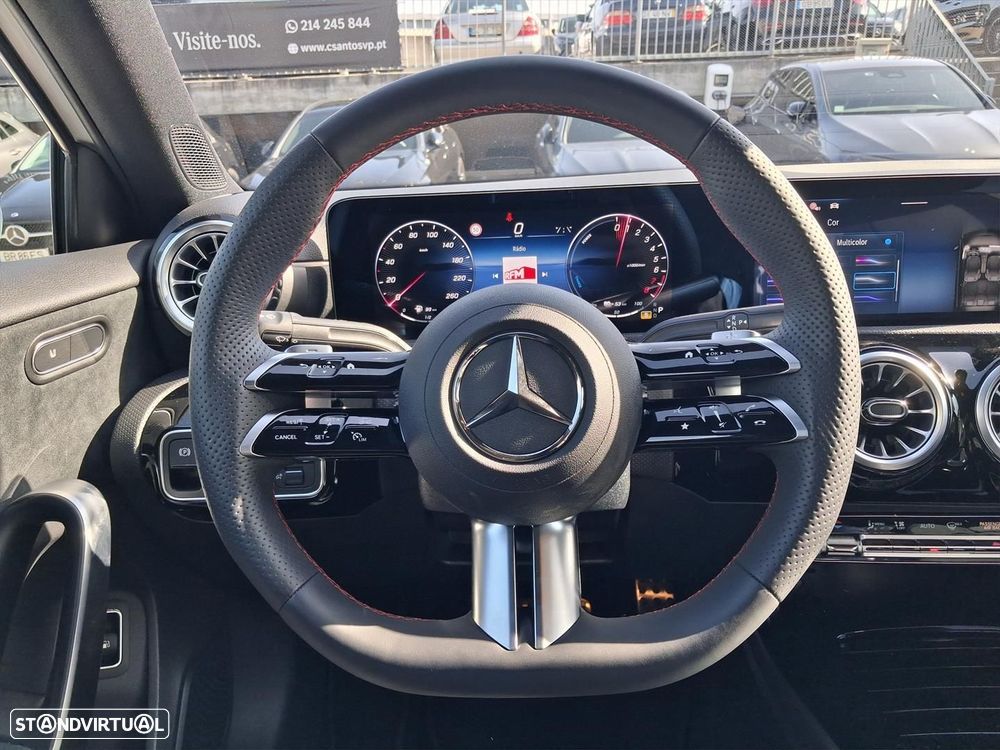 Mercedes-Benz A 250 Limousine - 24