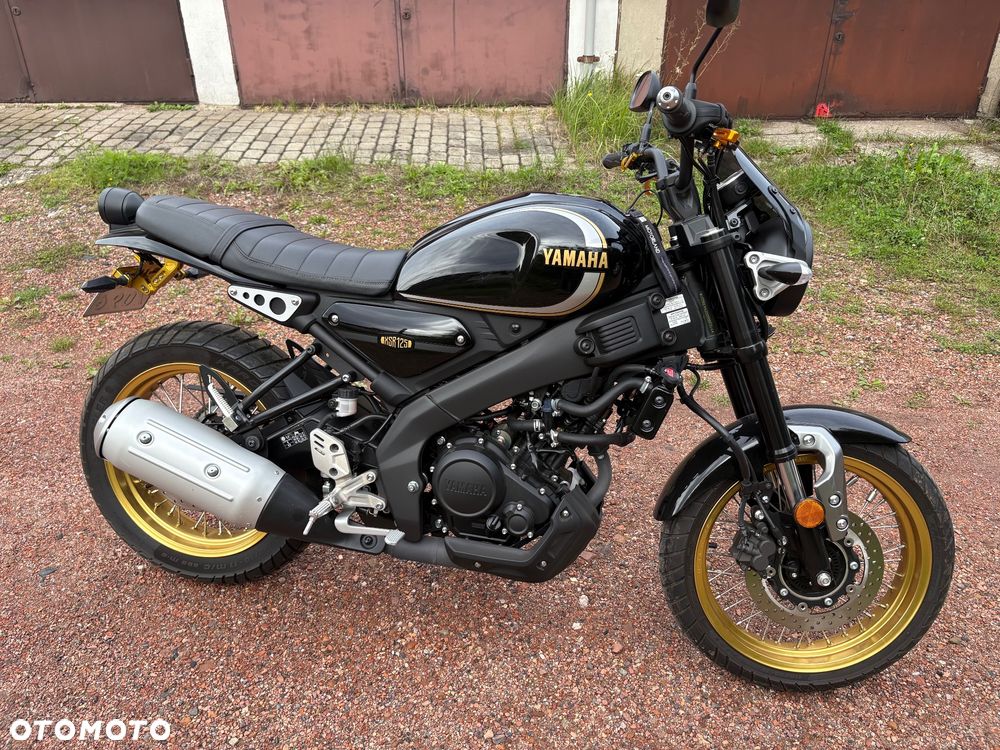 Yamaha XSR - 4