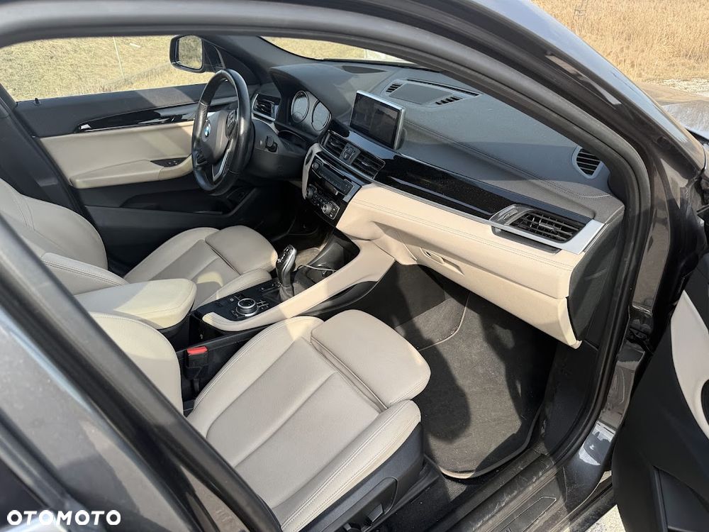 BMW X2 xDrive20i Advantage Plus - 11
