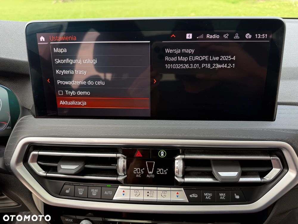 BMW X3 xDrive30i Luxury Line - 23