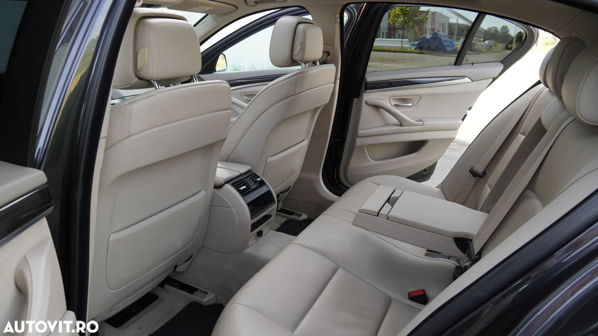 BMW Seria 5 520d - 19