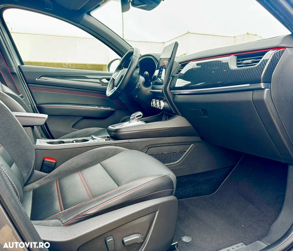 Renault Arkana E-TECH Hybrid RS Line - 12