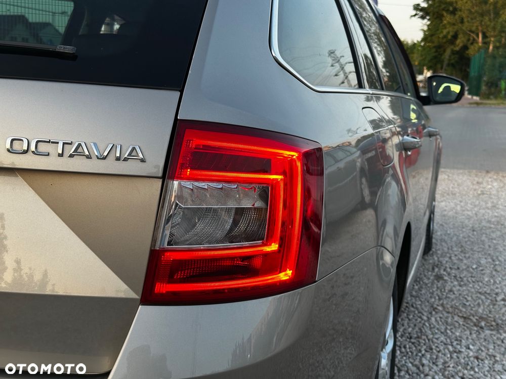 Skoda Octavia 1.4 TSI Edition DSG - 10