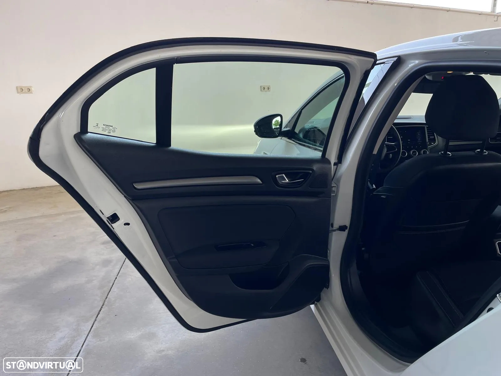 Renault Mégane 1.5 Blue dCi Limited EDC - 36
