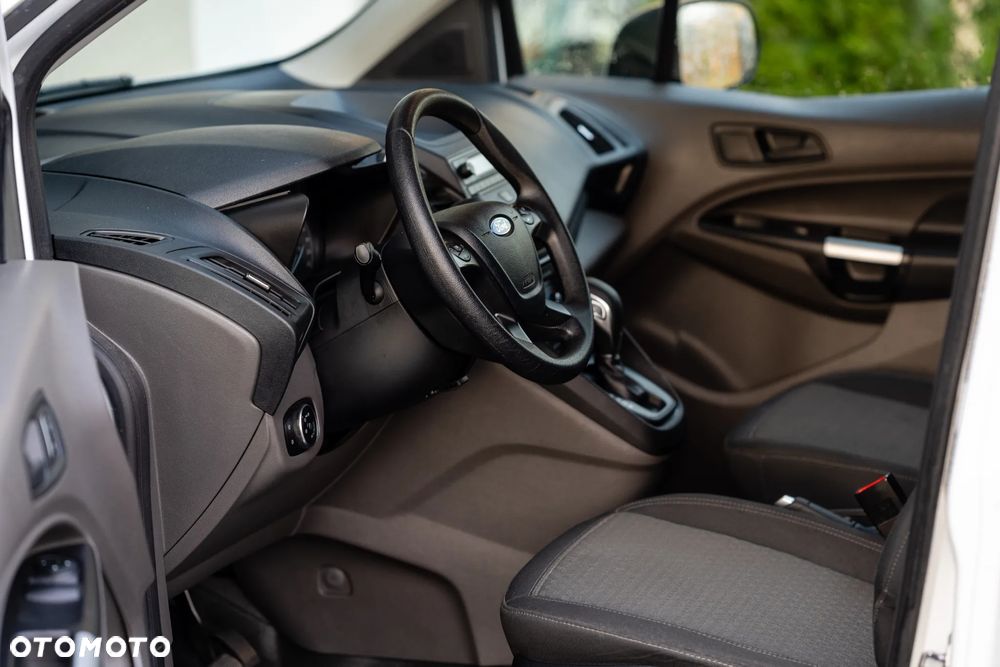 Ford Connect Transit - 18