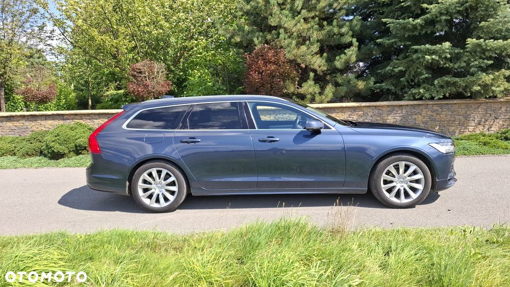 Volvo V90 D4 AWD Geartronic Kinetic - 4