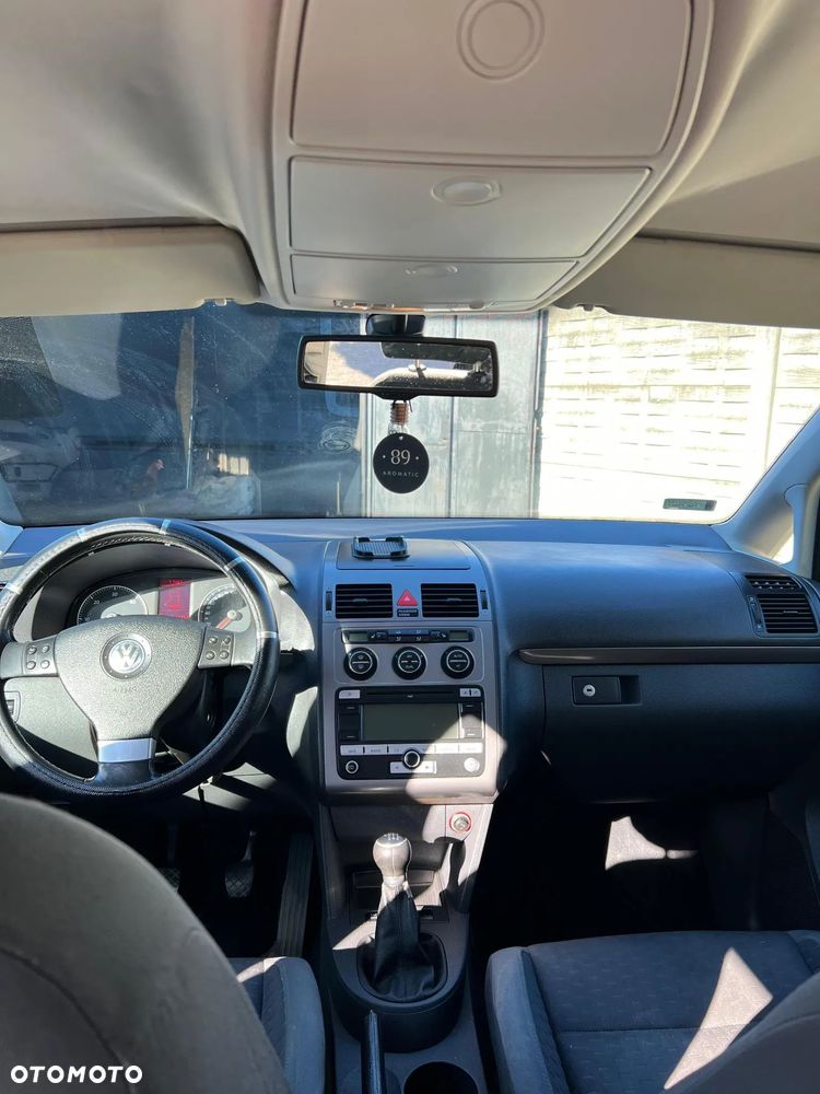 Volkswagen Touran 1.9 TDI - 6