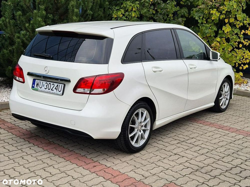 Mercedes-Benz Klasa B 180 BlueEFFICIENCY Edition - 11