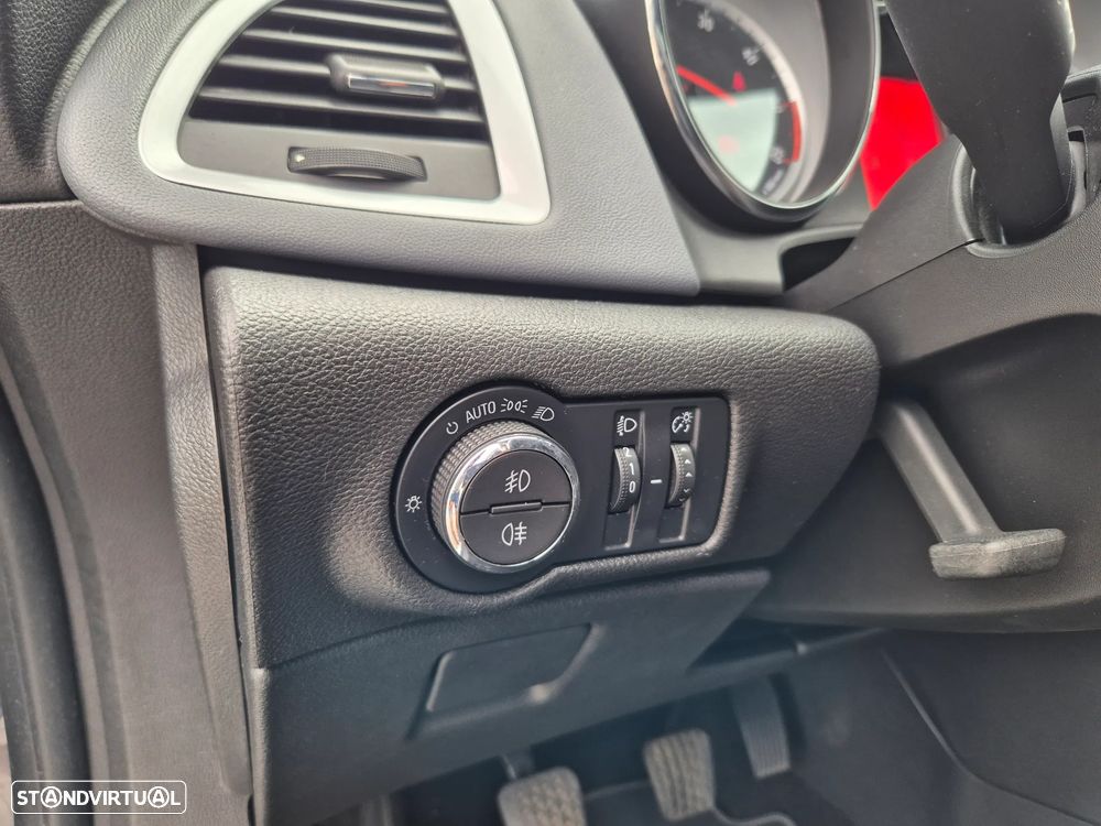 Opel Astra 1.6 CDTi Cosmo Start/Stop - 10