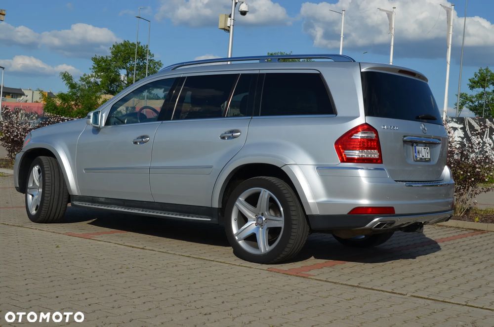 Mercedes-Benz GL 500 4Matic 7G-TRONIC - 4