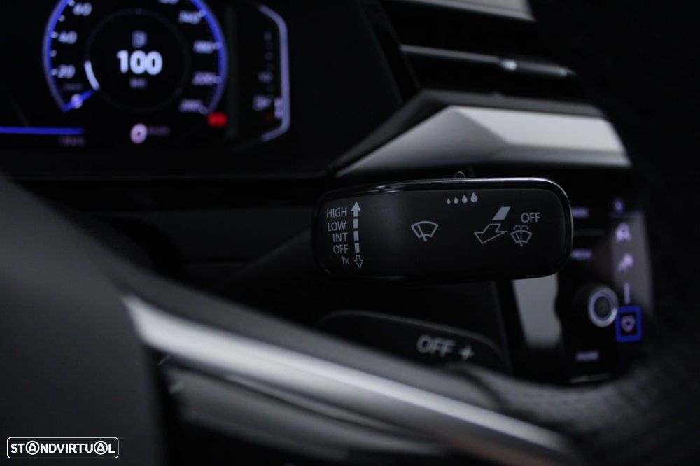 VW Arteon 2.0 TDI R-Line DSG - 25