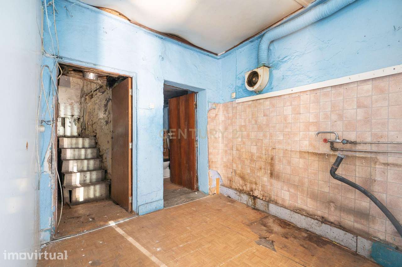 Casa para Recuperar em Fundão - Oportunidade Única - Grande imagem: 2/15