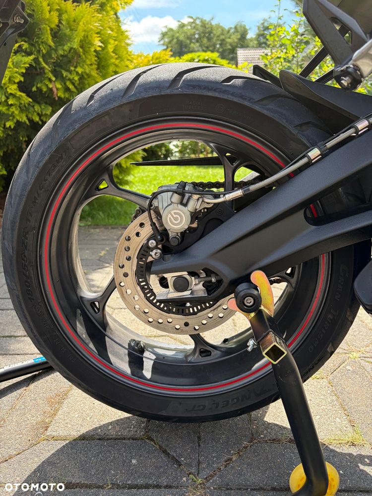 Triumph Street Triple - 23