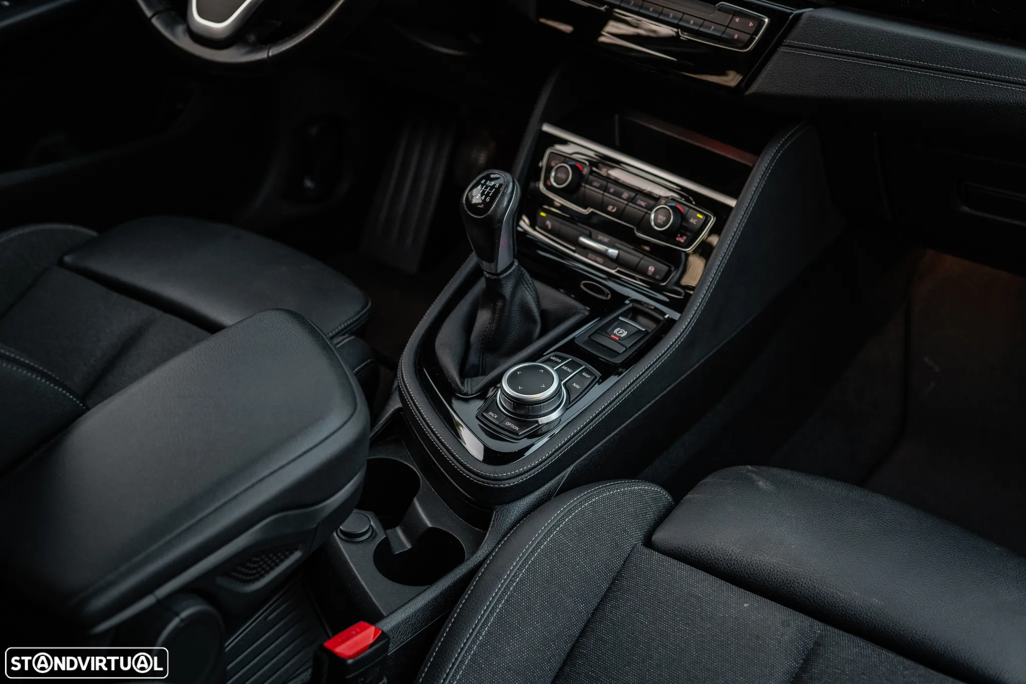 BMW 216 Active Tourer d Advantage - 44