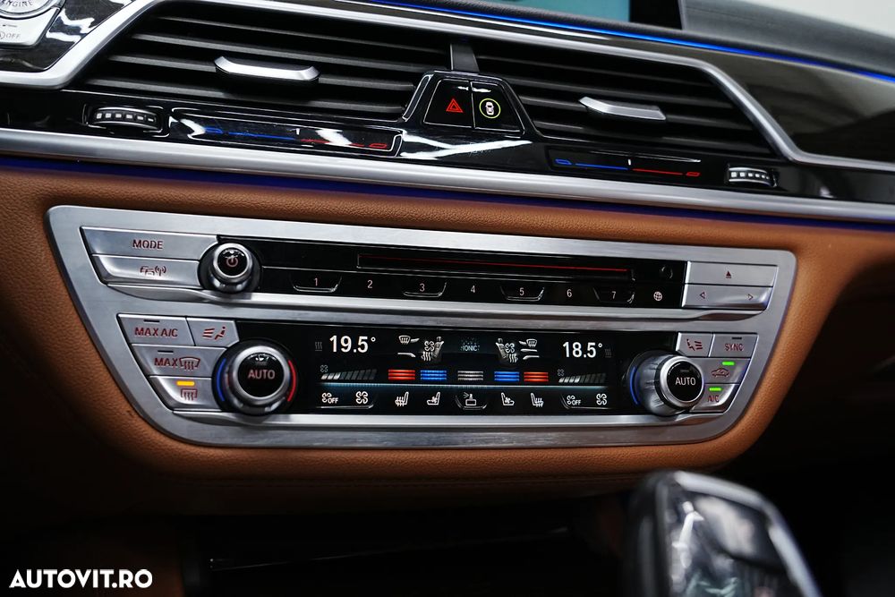 BMW Seria 7 730Ld xDrive - 29