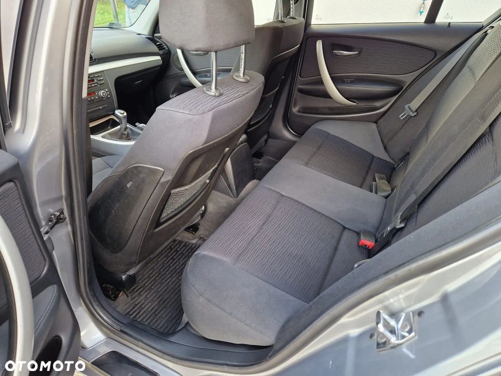 BMW Seria 1 116i - 10