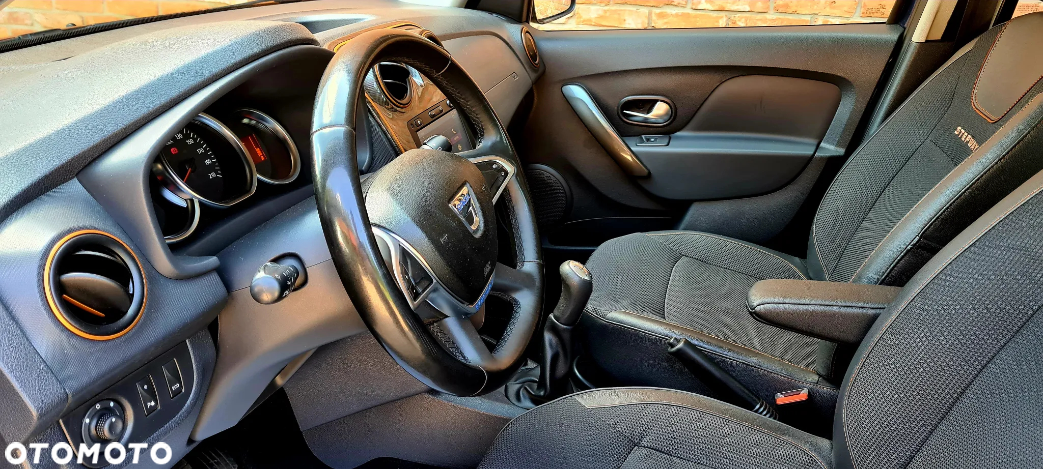 Dacia Sandero Stepway 0.9 TCe Laureate S&S - 6