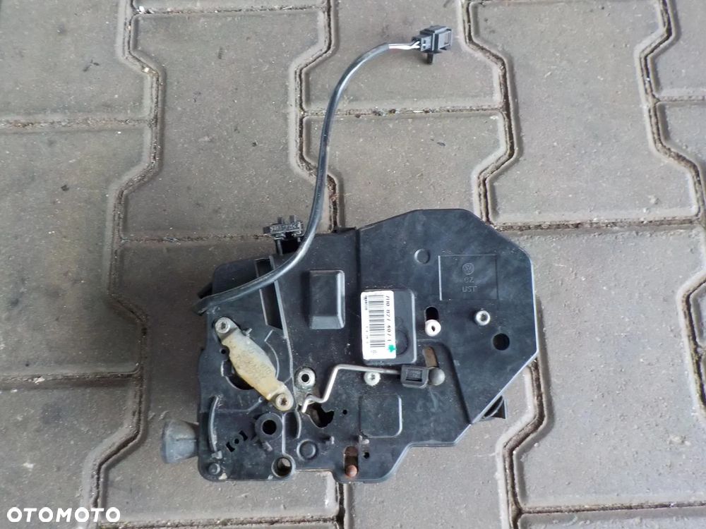 VW T5 ZAMEK KLAMKA KLAPY CENTRALNY ZAMEK 7H0827407E - 3
