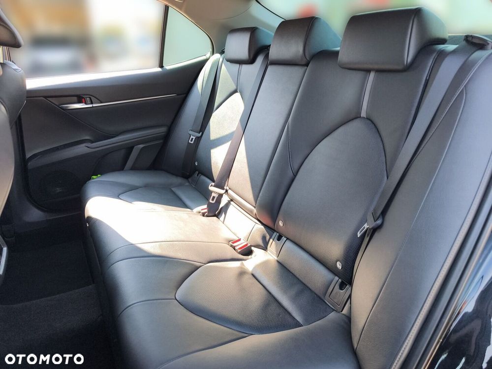 Toyota Camry 2.5 Hybrid Executive CVT - 14