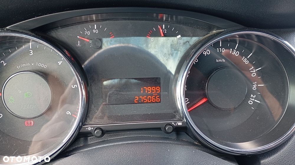Peugeot 5008 - 13