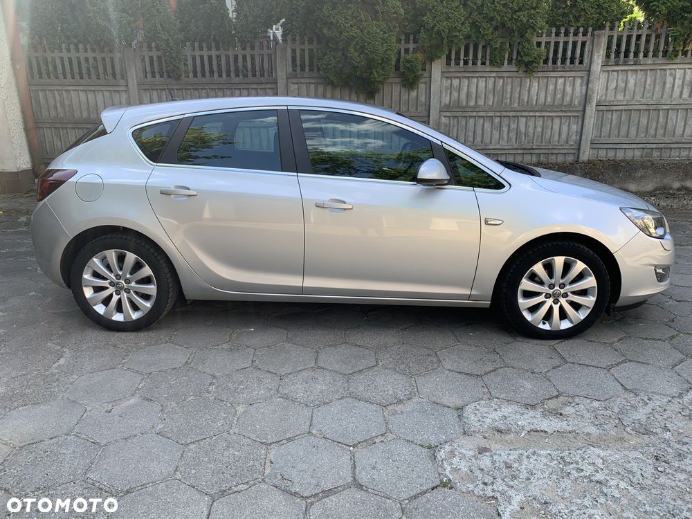 Opel Astra 1.4 Turbo - 4