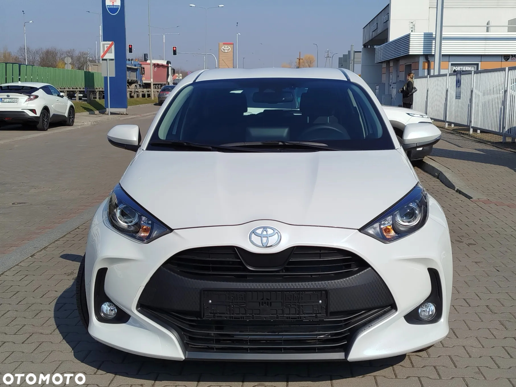 Toyota Yaris Hybrid 1.5 Comfort - 2