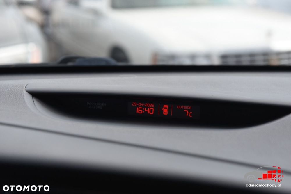 Kia Ceed - 26