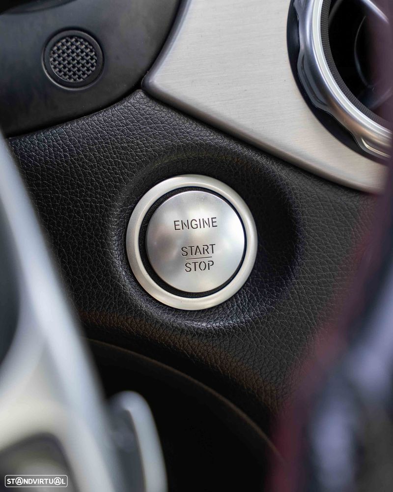 Mercedes-Benz GLA 220 d - 33