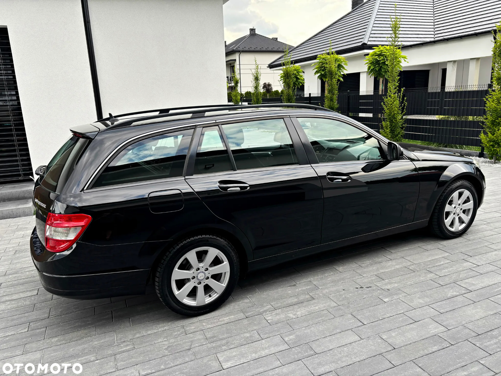 Mercedes-Benz Klasa C 180 T Kompressor - 21