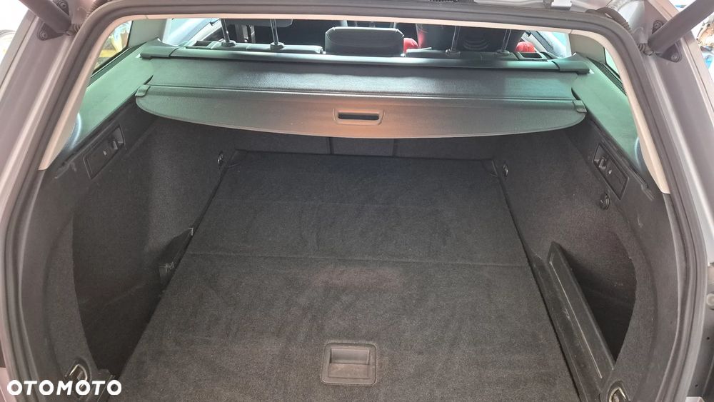 Volkswagen Passat 2.0 TSI Elegance DSG - 8